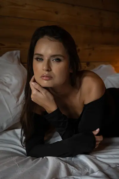 Ženský portrét - Fotografie č. 19