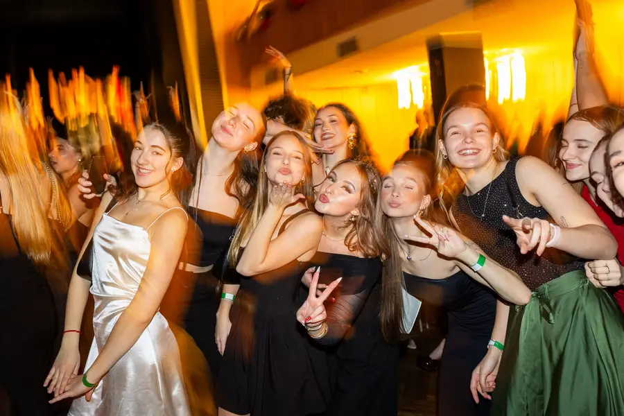 Focení maturitních plesů - Fotografie č. 6