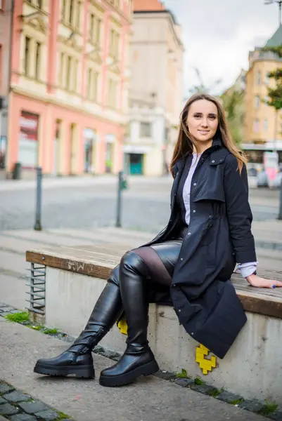 Ženský portrét - Fotografie č. 16