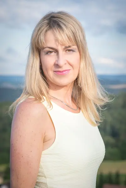 Ženský portrét - Fotografie č. 19