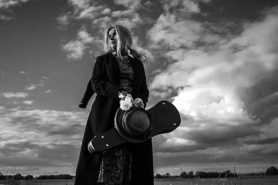 Ženský portrét Anna Löwensteinová - Fotografie č. 1