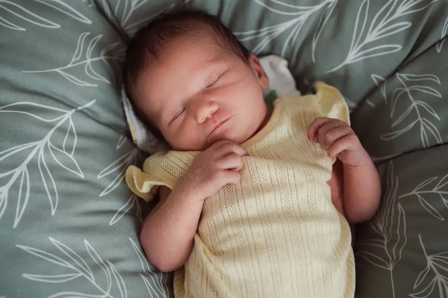 Newborn focení Elen Pěkníková - Fotografie č. 2