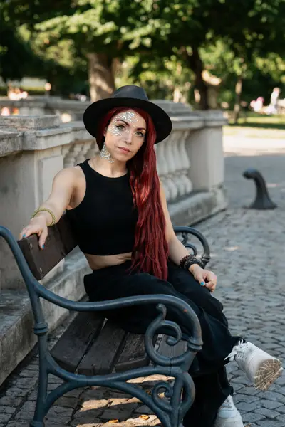 Ženský portrét - Fotografie č. 7