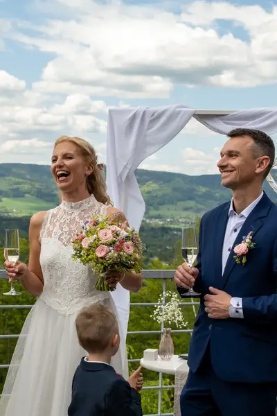 Svatební fotograf Lucie Duschková - Fotografie č. 9