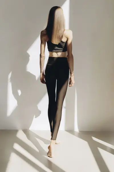 Ženský portrét - Fotografie č. 12