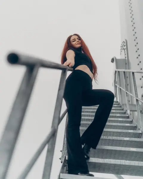 Ženský portrét - Fotografie č. 7