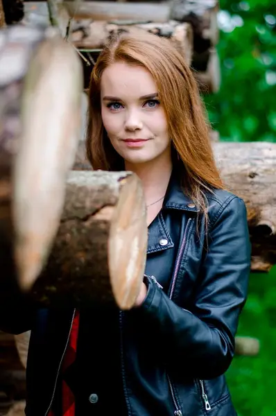 Ženský portrét - Fotografie č. 10