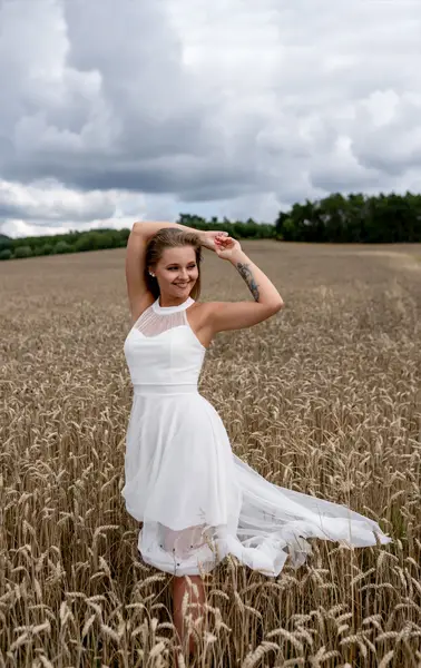 Ženský portrét - Fotografie č. 3