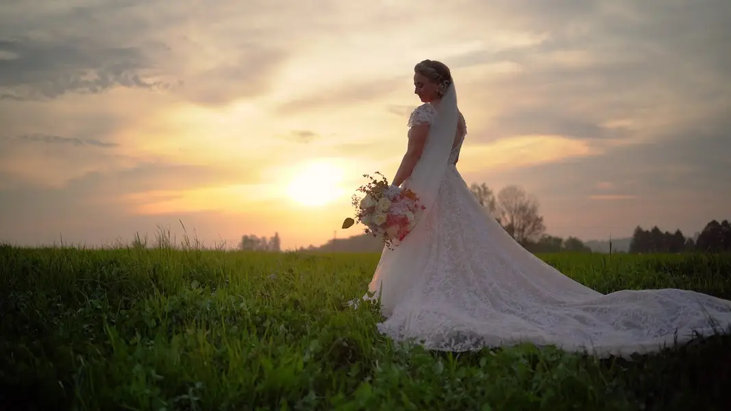 Svatební video + Fotobudka na celý den neomezeně, Celodenní natáčení - Fotografie č. 1