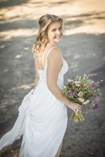 Intimní Vzpomínky: Focení Obřadu a Klíčových Okamžiků, Jen obřad a portrét - Fotografie č. 3
