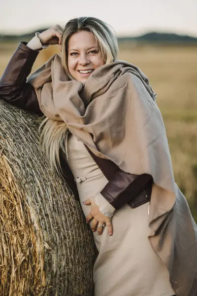 Ženský portrét, Ženský portrét - Fotografie č. 3