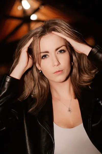 ŽENÁM OD ŽENY, Ženský portrét - Fotografie č. 18