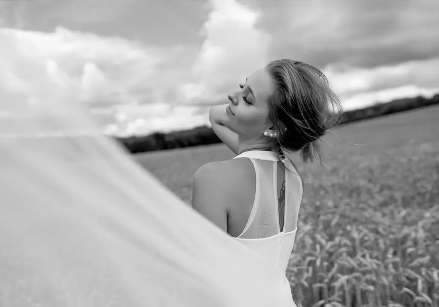 Ženský portrét - Fotografie č. 5
