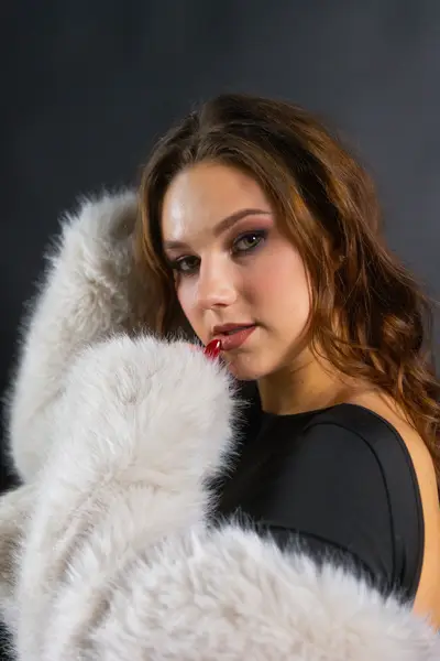 Ženský portrét Michael Zbruž - Fotografie č. 1