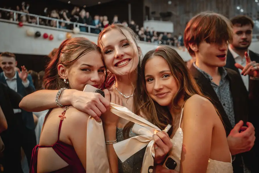 Fotograf maturitních plesů Michal Koritenský - Fotografie č. 7