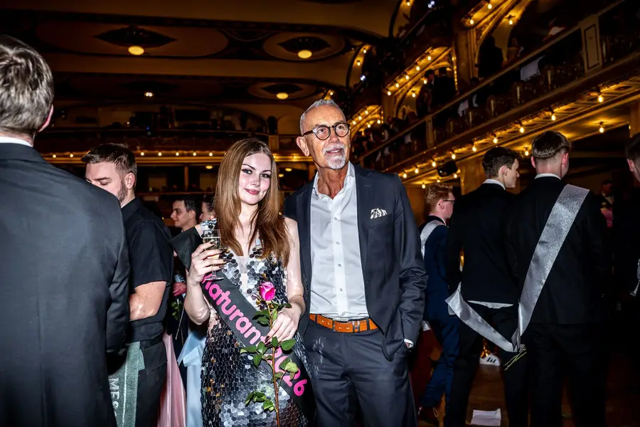 Focení maturitních plesů Anna Löwensteinová - Fotografie č. 2