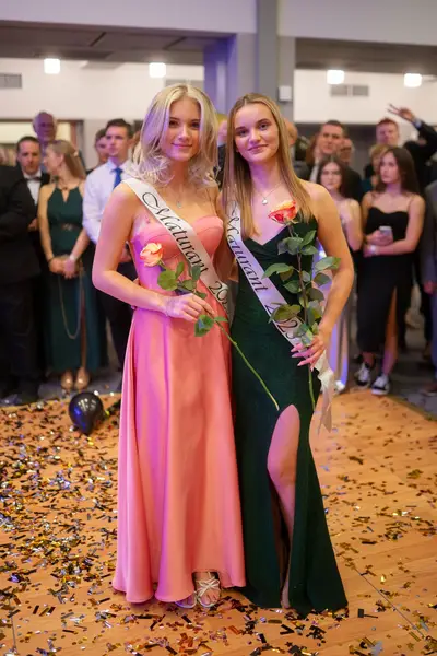 Focení maturitních plesů - Fotografie č. 2