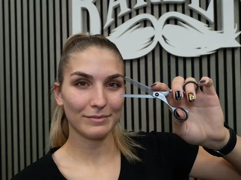 Ženský portrét - Fotografie č. 8