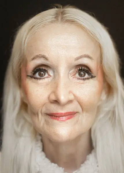 Ženský portrét - Fotografie č. 14