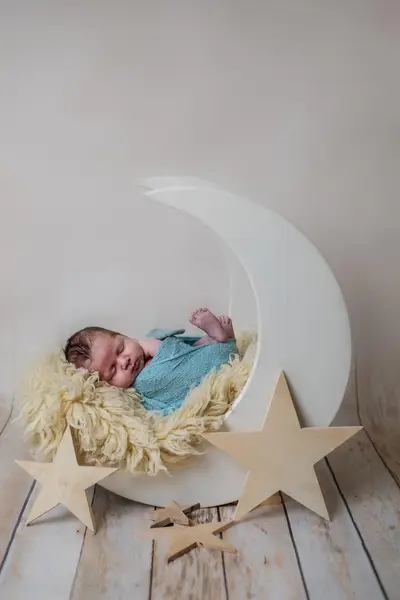 Novorozenecké foceni ateliér, doma nebo v porodnici, Miminka (Newborn) - Fotografie č. 16