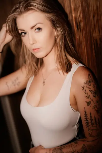 ŽENÁM OD ŽENY, Ženský portrét - Fotografie č. 1