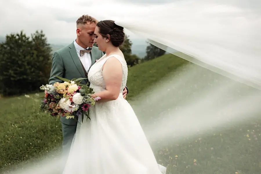 Svatební fotograf Tomáš Brzezina - Fotografie č. 1