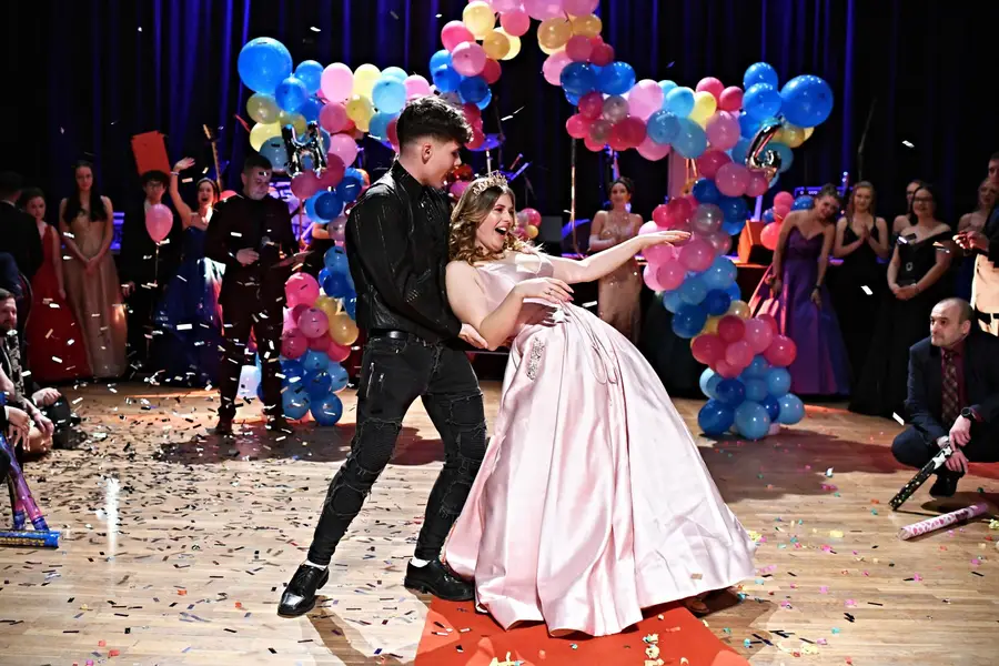 Focení maturitních plesů - Fotografie č. 15