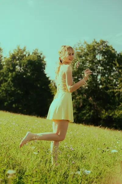 Ženský portrét - Fotografie č. 14