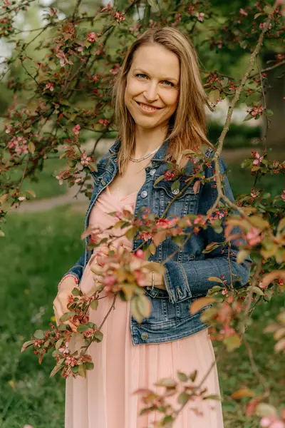 Ženský portrét - Fotografie č. 2