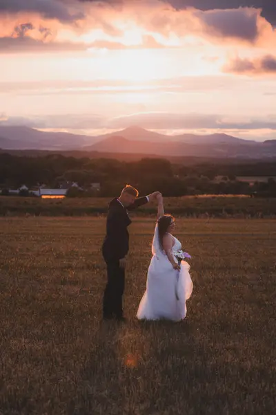 Svatební fotograf Filip Podhorský - Fotografie č. 2