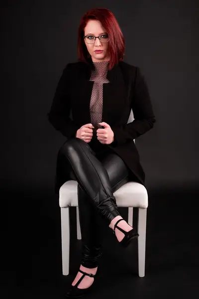 Ženský portrét - Fotografie č. 6