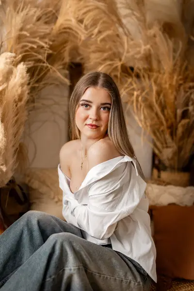 Ženský portrét - Fotografie č. 4
