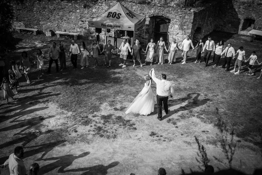 Svatební fotograf - Fotografie č. 24