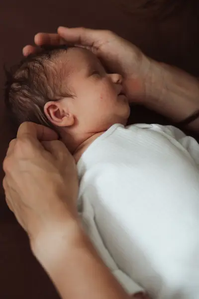Newborn focení Elen Pěkníková - Fotografie č. 7