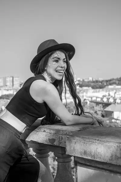 Ženský portrét - Fotografie č. 9