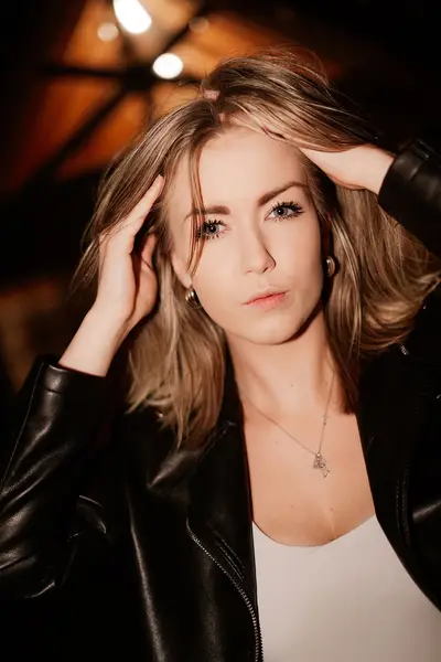Ženský portrét Andrea Rusnáková - Fotografie č. 10