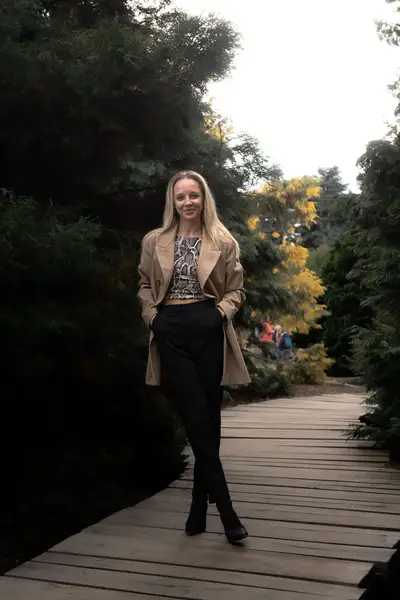 Ženský portrét - Fotografie č. 6