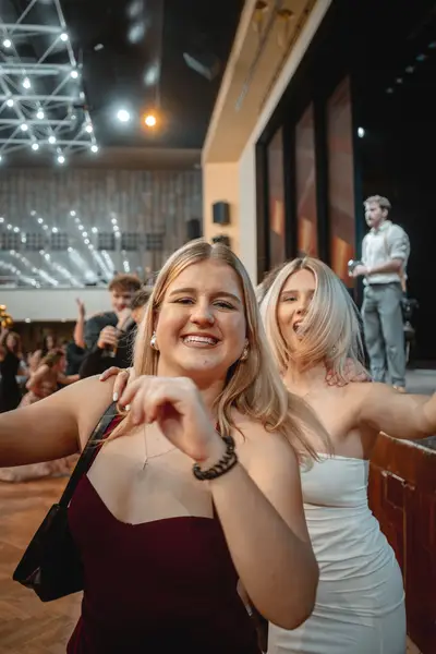 Fotograf maturitních plesů Michal Koritenský - Fotografie č. 2