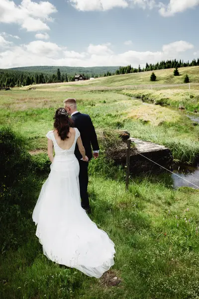 Svatební fotograf Lukáš Veselý - Fotografie č. 8