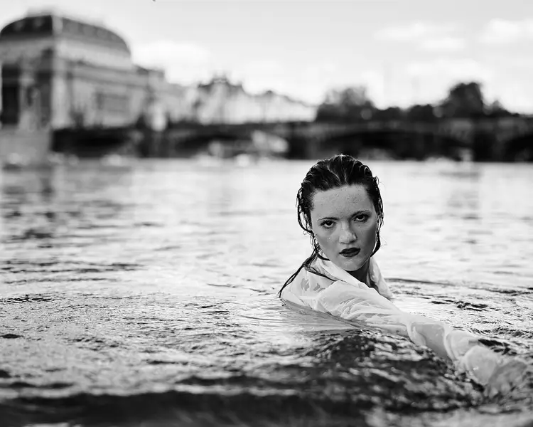 Ženský portrét - Fotografie č. 2