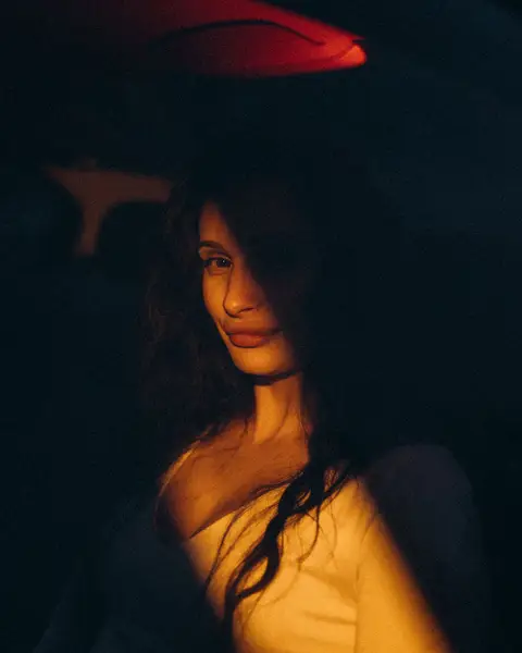 Ženský portrét - Fotografie č. 12