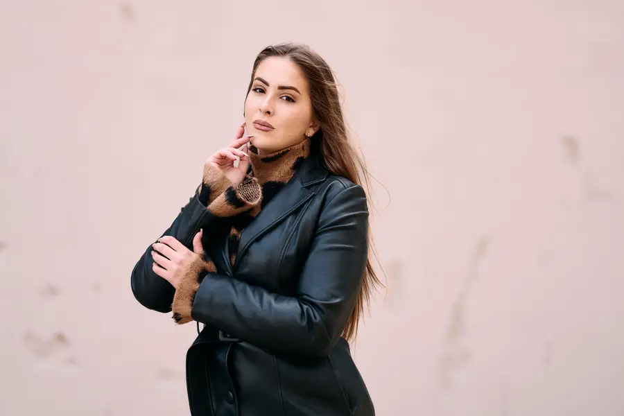 Ženský portrét - Fotografie č. 6