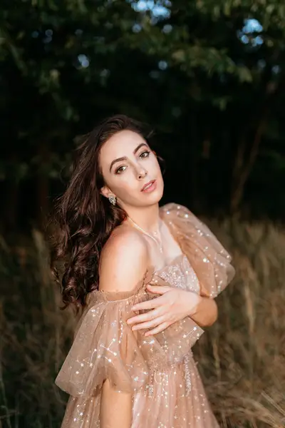 Ženský portrét - Fotografie č. 24