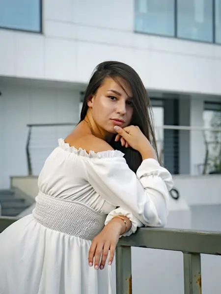 Ženský portrét Illja Oniščuk - Fotografie č. 6