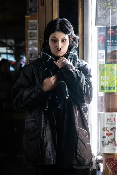 Ženský portrét - Fotografie č. 23