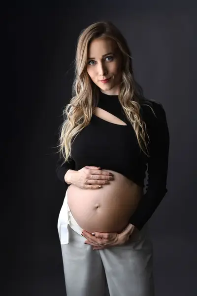 Těhotenské focení v ateliéru nebo v přírodě, Těhotenské focení - Fotografie č. 4