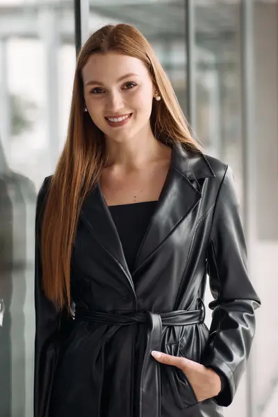 Ženský portrét - Fotografie č. 26