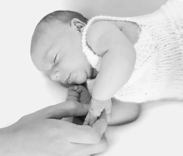 Newborn focení Pavla Dotzauerová - Fotografie č. 4