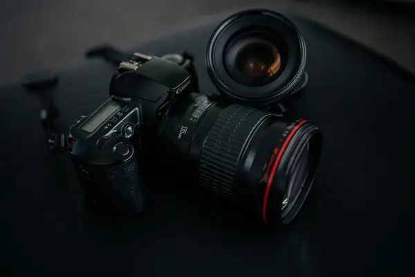 Druhý svatební fotograf: kdy se vyplatí a kolik stojí
