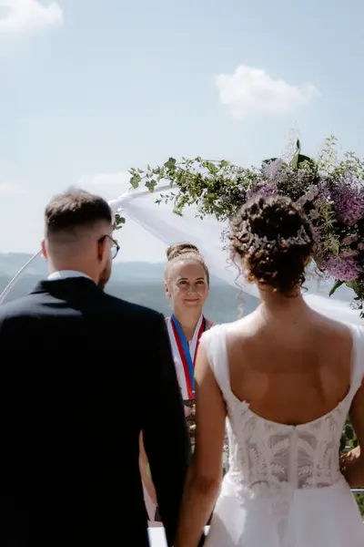 Na skok   , Jen obřad a portrét - Fotografie č. 17